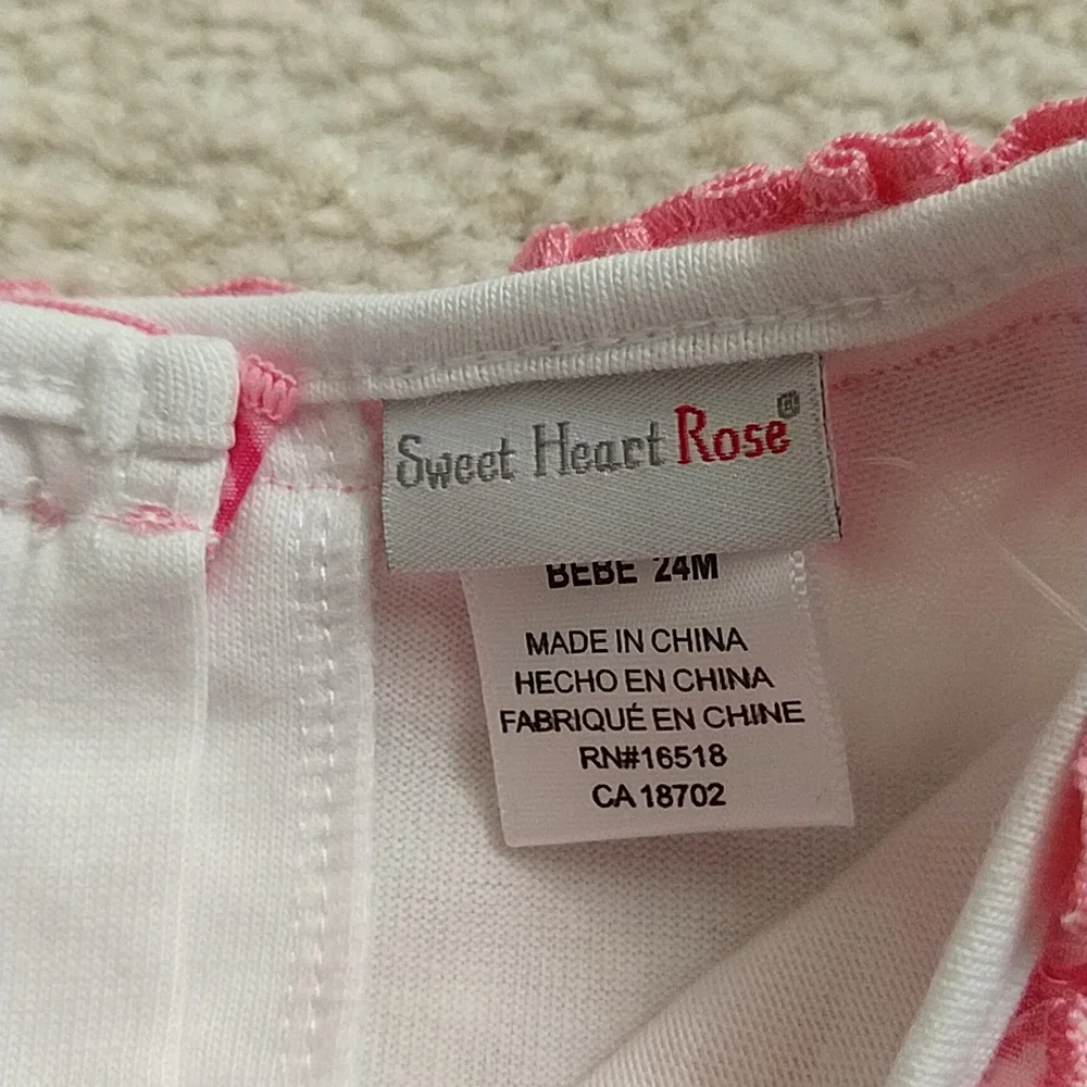 3/$33 NWT Beautiful Sweet Heart Rose Romper One Piece Size 24M